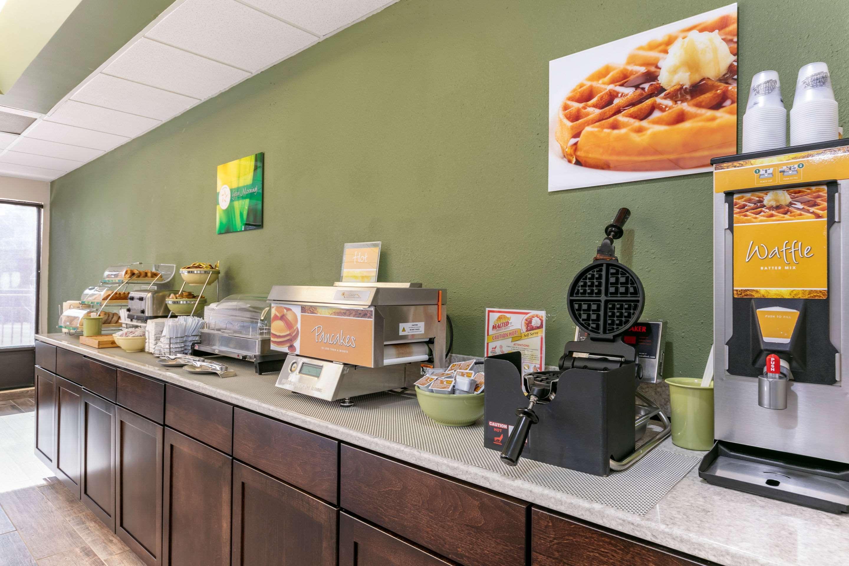 Quality Inn Cape Girardeau Exterior photo